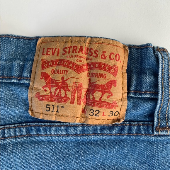 Light blue 511 Levi’s Jeans - Picture 3 of 3